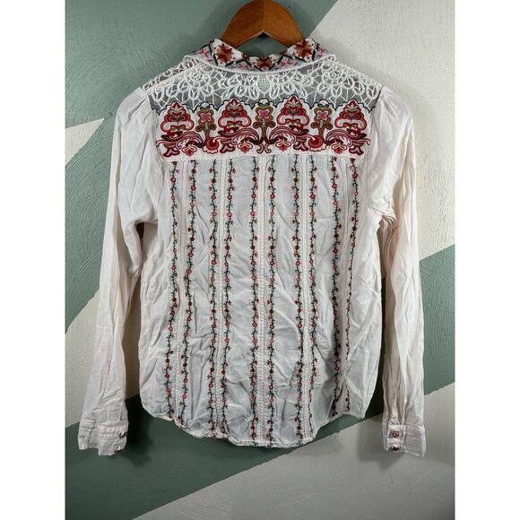 Anthropologie AKEMI + KIN Size S Bouillon Embroidered Floral Button up Shirt - Picture 10 of 10